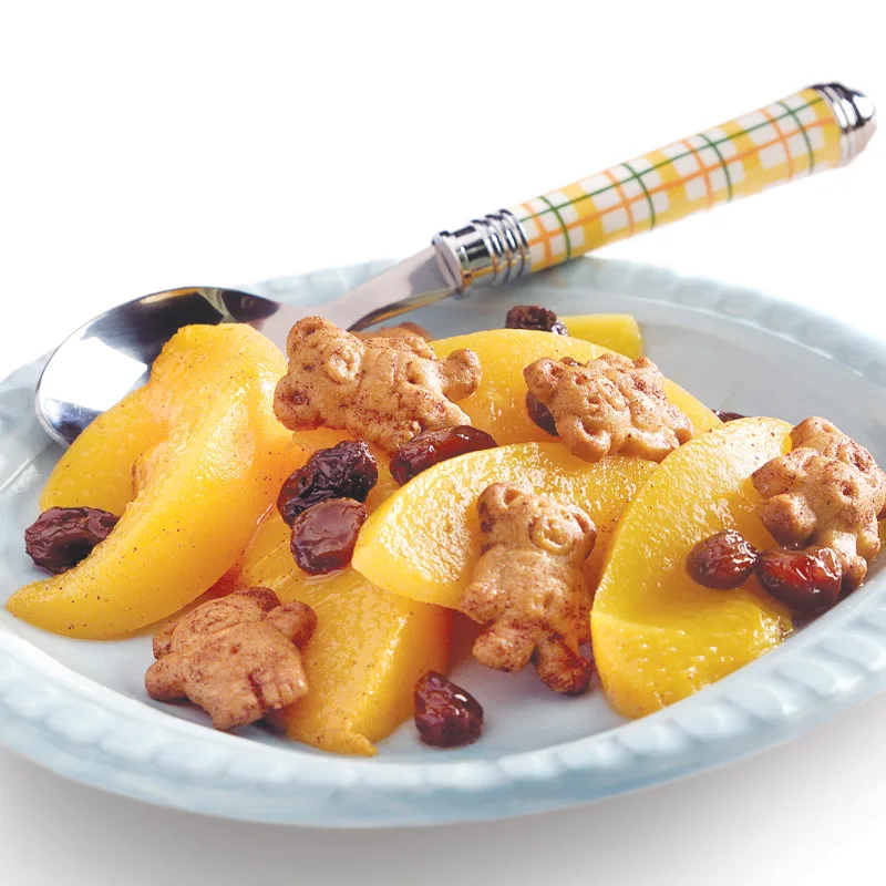 Peach plate with Teddy Grahams